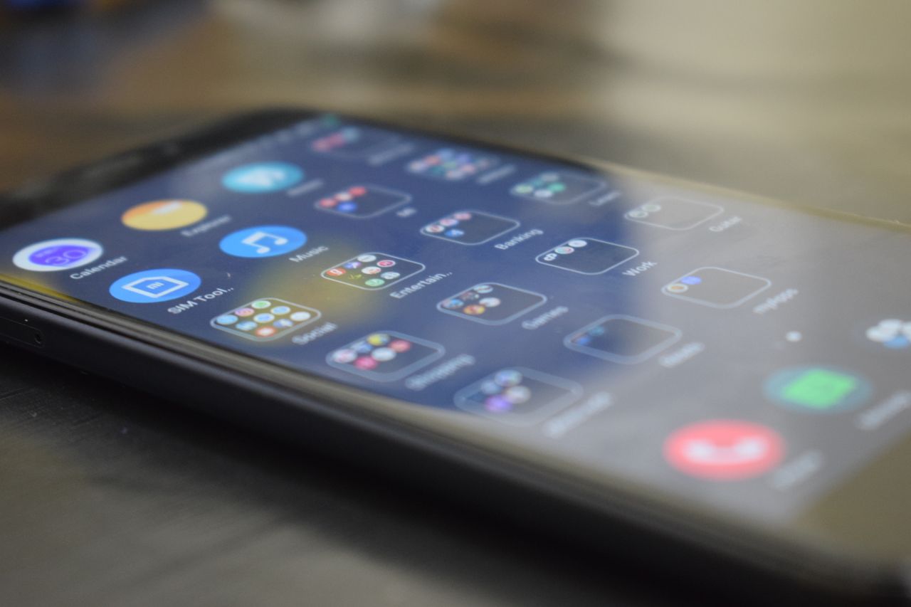 6.1-inch Super Retina Display