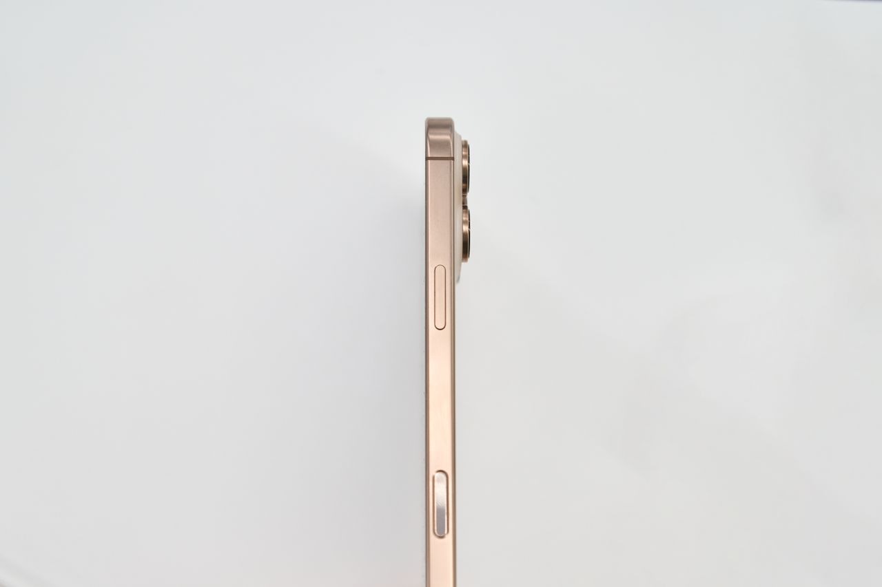 5.6mm Ultra-Thin Body